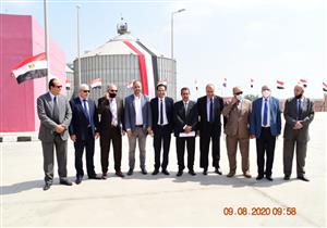 سعة تخزينية ٦٠ ألف طن.. وزير التموين يتفقد صومعة بني سلامة بالجيزة