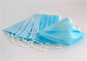 ضبط 600 ألف كمامة غير مطابقة للمواصفات داخل مصنع في العبور