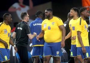 بالفيديو.. الكونغولي مفومبي يخطف الأضواء بمونديال اليد