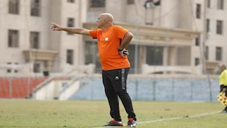 "أجلتها للاطمئنان على مركز الفريق".. نجم الأهلى السابق يعلن خضوعه لعملية جراحية دقيقة