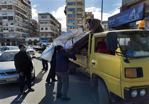 صور.. حملة لمصادرة عربات "نباشين القمامة" في بورسعيد