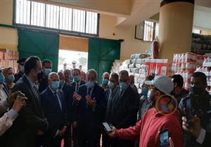 بالصور.. وزير التموين يطمئن على المخزون الاستراتيجي من السلع في بورسعيد