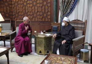 بعد عودته من روما.. شيخ الأزهر يستقبل رئيس أساقفة كانتربري