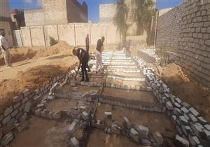 صور.. إزالة 21 مقبرة مخالفة في الإسكندرية