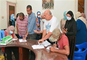 بالصور.. تطعيم أعضاء نادي أسوان الرياضي ضد كورونا 