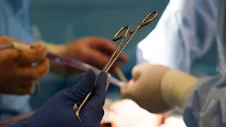 "خدني من مسجد السيدة وسرقوا كليتي".. ماذا قال ضحية تجارة الأعضاء البشرية بالتحقيقات؟