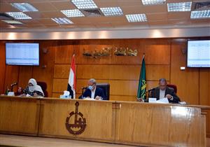 محافظ القليوبية يعقد اجتماعًا لمتابعة ملفات التقنين والتصالح