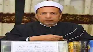 هل التسبيح باليد اليسرى منهي عنه شرعًا؟.. عالم أزهري يوضح 