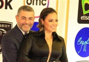 رومانسية داليا البحيري وزوجها على السجادة الحمراء بمهرجان القاهرة (صور)