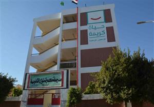 محافظ المنيا يتفقد مشروعات "حياة كريمة" بقرية المعصرة