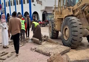 صور.. البدء في تطوير ممشى مدينة دهب السياحي