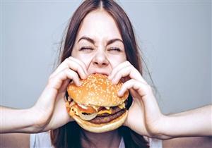 احذرها عند التوتر.. 5 أنواع من الأطعمة تسبب مخاطر لجسمك (صور)