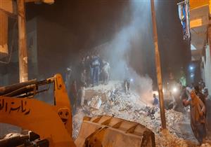 فيديو.. لحظة إنقاذ 4 أطفال من تحت أنقاض منزل أسيوط المنهار 