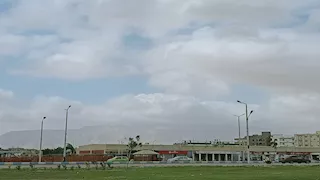 خبير بيئي يكشف أسباب هطول أمطار غزيرة في عز الصيف