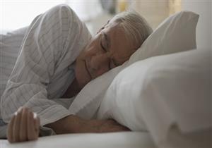 ما أسباب صعوبة النوم عند كبار السن؟.. إليك الحل
