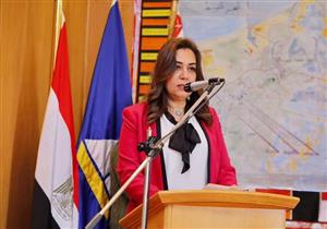 صور.. محافظ دمياط تكرم أسر شهداء القوات المسلحة 