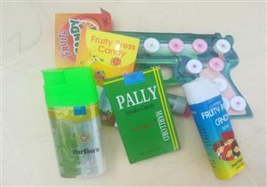 "أضرار اجتماعية ونفسية".. أستاذ اجتماع تحذر من بيع الحلويات في علب سجائر