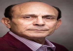 1000 فيروس قادم ويرفض تسمية الأطباء بالجيش الأبيض.. كيف يرى محمد صبحي كورونا؟