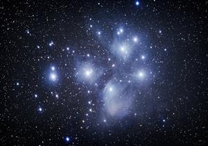 تستغرق 45 دقيقة.. تفاصيل ظاهرة فلكية تشهدها سماء مصر الليلة