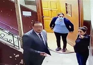 وصول المتهم بهتك عرض "طفلة المعادي" لمحكمة التجمع الخامس