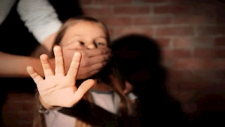 اتهام شاب وعامل بهتك عرض طفلين وأب يرتكب فعل مشين بالجيزة