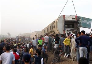 بالفيديو النيابة العامة تعاين موقع حادث قطار طوخ بالقليوبية