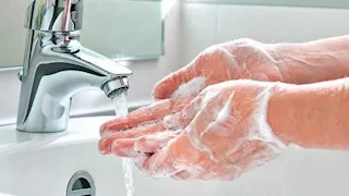 تنشر الجراثيم والفيروسات.. احذر 4 أخطاء شائعة في غسل اليدين 