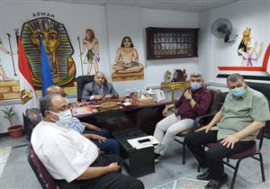 "تعليم أسوان" تناقش استعدادات امتحانات الفصل الدراسي الثاني للشهادة الإعدادية