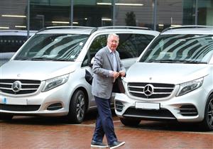 بالصور.. فيرجسون يزور فندق باريس قبل لقاء سيتي 