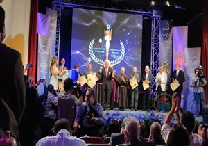 تكريم نجوم الفن.. 70 صورة من الدورة 69 لمهرجان المركز الكاثوليكي للسينما