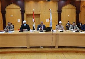 الأزهر تحث منسوبي الجامعة على سرعة التسجيل والحصول على لقاح كورونا 