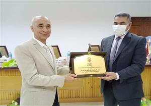   جهاز مدينة الصالحية الجديدة يكرم رئيس الجهاز السابق تقديراً لجهوده