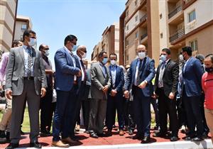 تنفيذ 29450 شقة.. وزير الإسكان يتفقد شقق "سكن لكل المصريين" بمدينة حدائق العاصمة