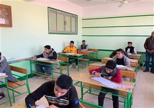 تسريب امتحان الدراسات للإعدادية بالقليوبية.. والتعليم: نتحمل المسؤولية معنويًا - صور