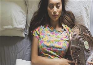 4 مخاطر صحية تهددك عند تشغيل المروحة أثناء النوم