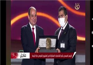 كرمه الرئيس.. ريمون شفيق: "مكنتش أعرف.. وهذا دوري في حياة كريمة"