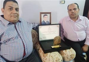 "توفي بكورونا وكرمه الرئيس".. "مصراوي" في منزل الراحل محمد حسن- فيديو وصور