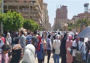 هدية العيد.. طلاب الأدبي يشيدون بسهولة امتحان الفلسفة والمنطق