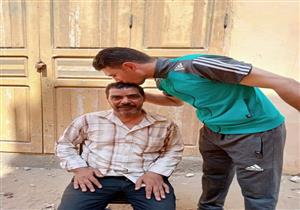 بعد تقييده بالأحبال.. سر قُبلة على رأس متسول متهم بخطف طفلة بكفرالشيخ