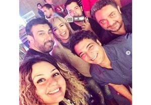 "أصدقاء أعزاء".. سيمون بصحبة حميد الشاعري وحسام حسني