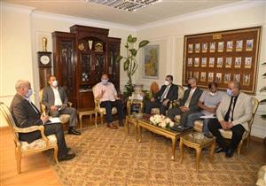 محافظ أسيوط يستقبل رئيس جهاز تنفيذ المشروعات الصناعية والتعدينية بوزارة التجارة