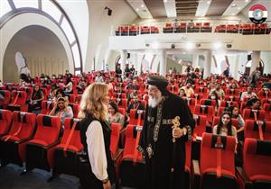 "التمتع بالجذور".. المديرة التنفيذية للأكاديمية الوطنية للتدريب تلتقي شباب الملتقى