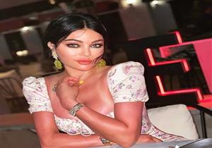  "هي صغرت إمتى؟".. هيفاء وهبي تثير الجدل في أحدث إطلالة
