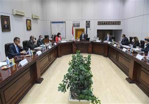 ​الحد من استخدام الأكياس البلاستيكية.. تفاصيل اجتماع مجلس إدارة التنشيط السياحي