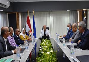 بالصور.. محافظ أسوان يشرف على مسابقة اختيار مديري الإدارات التعليمية