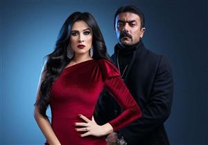 "قوليلي إيه يا مرايتي".. أحمد العوضي يغني لـ ياسمين عبد العزيز مع منى الشاذلي (فيديو)