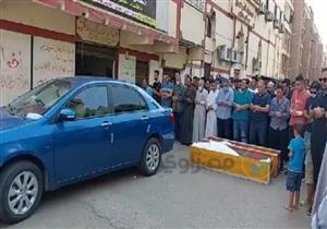 بالصور.. تشييع جثامين ضحايا العقار المنهار بشبرا الخيمة 