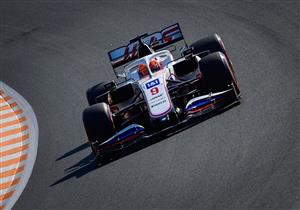 هاس يستبعد الاستعانة بسائقين جدد رغم زيادة الأزمة بين شوماخر ومازبين