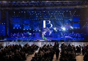 بالصور| بلقيس تودع 2021 وتستقبل 2022 مع جمهورها في أبو ظبي