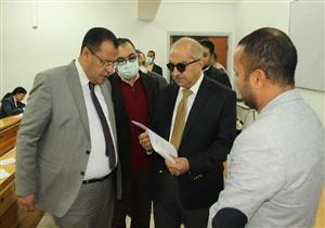 طالب ينتحل صفة صديقه لأداء الامتحان بدلًا منه في أسيوط